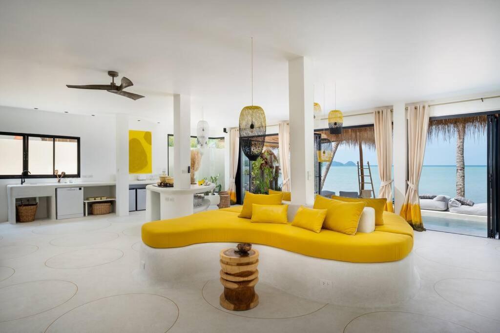 Villa Le Cerf Dore Hinkong Екстериор снимка